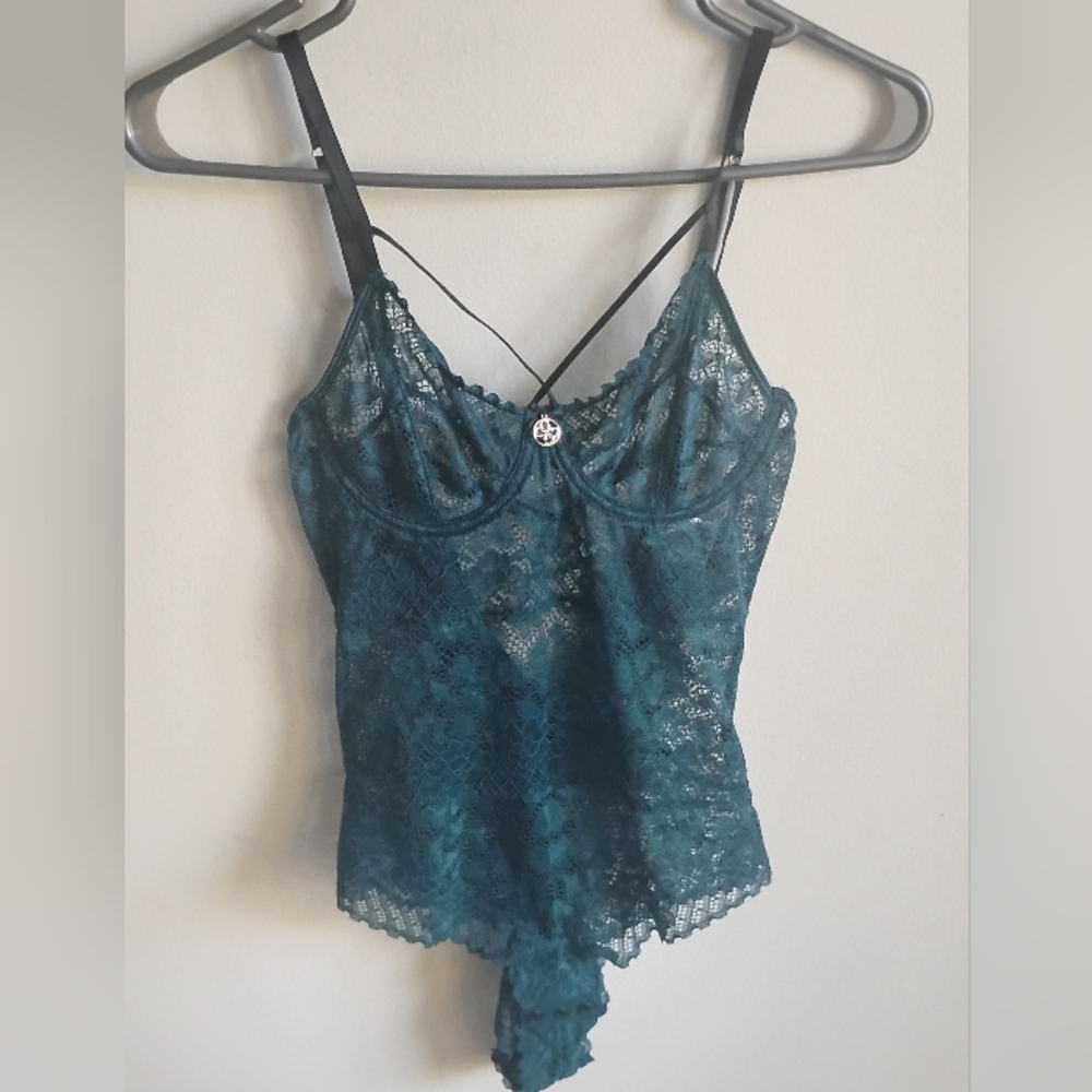 GUESS TEAL LACE BODYSUIT
